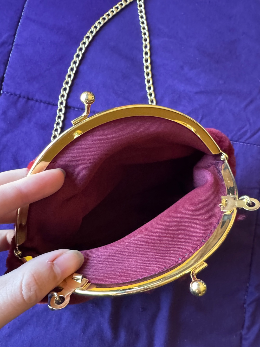 a new day Burgundy Crossbody with Gold Chain and Kiss Lock NWOT - Picture 11 of 14